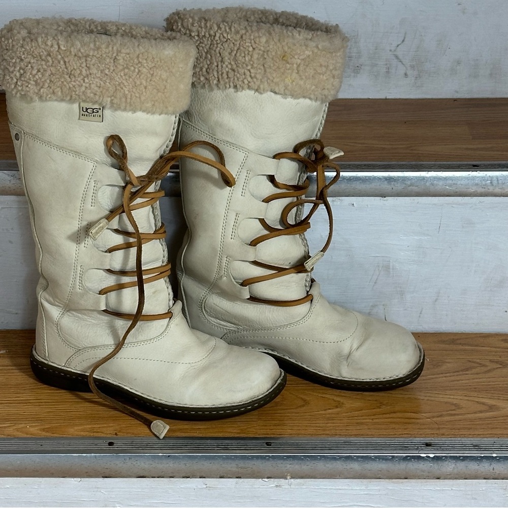 UGG Women's Tan Shearling Lace-Up leather Boots - Picture 8 of 11